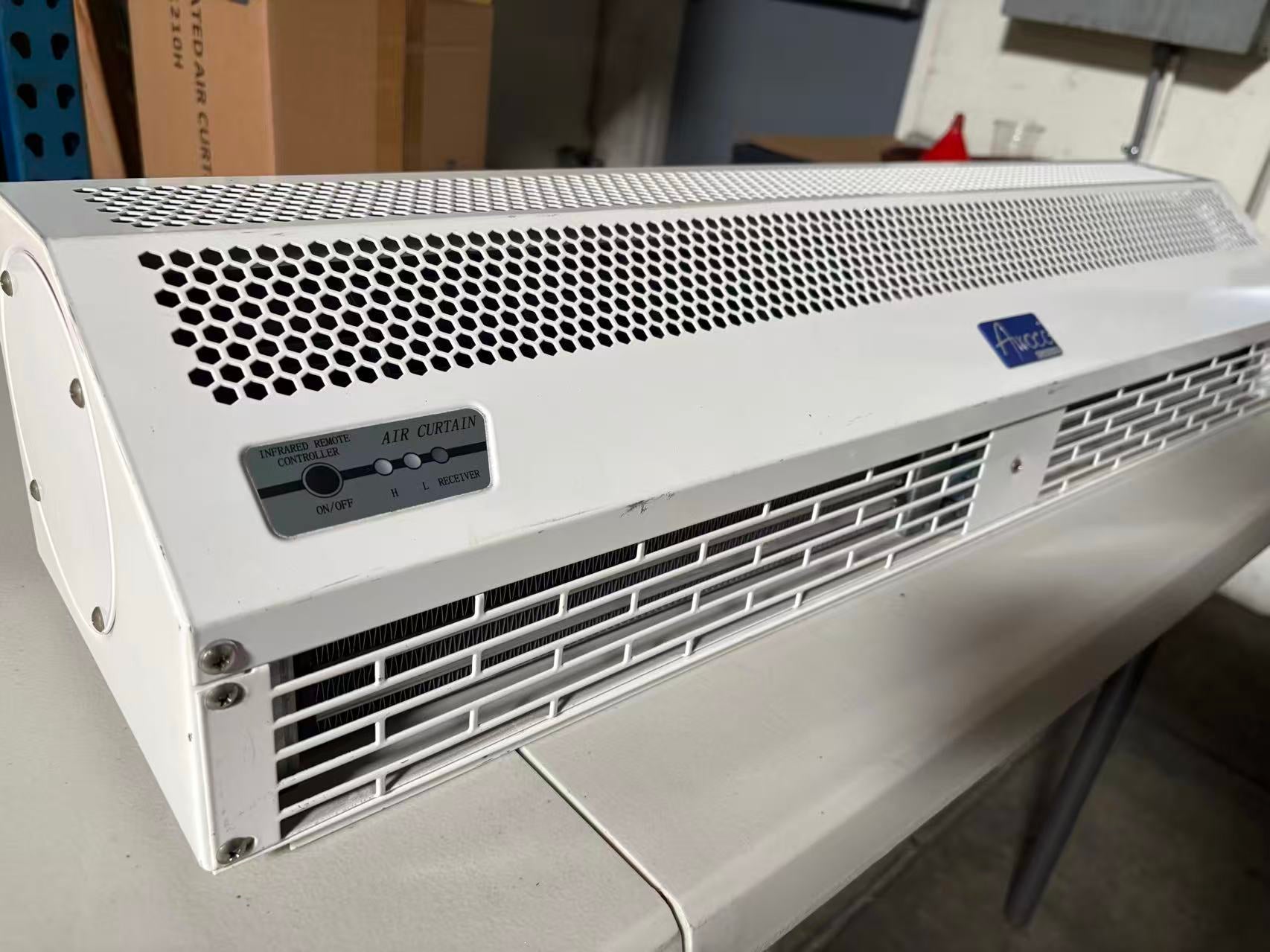 [Scratch] Awoco RM1209H 36" Heated 2 Speeds Commercial Indoor Air Curtain, CE Certified with an Easy-Install Magnetic Door Switch